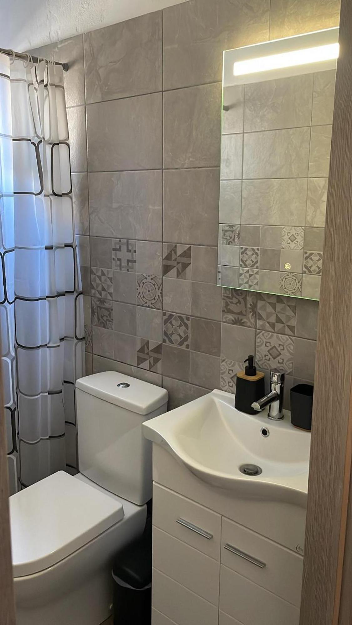 Apartment For Golden Vacations At Pefkochori